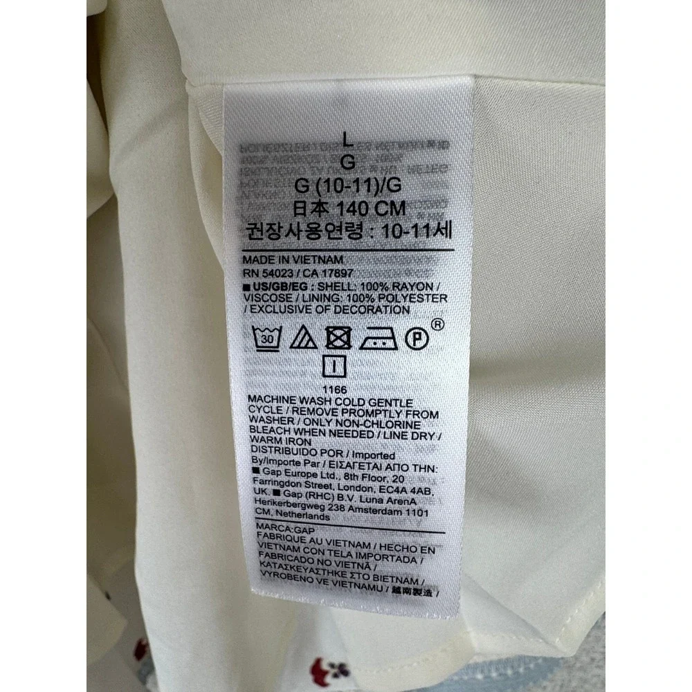 Gap x DOEN new tags
